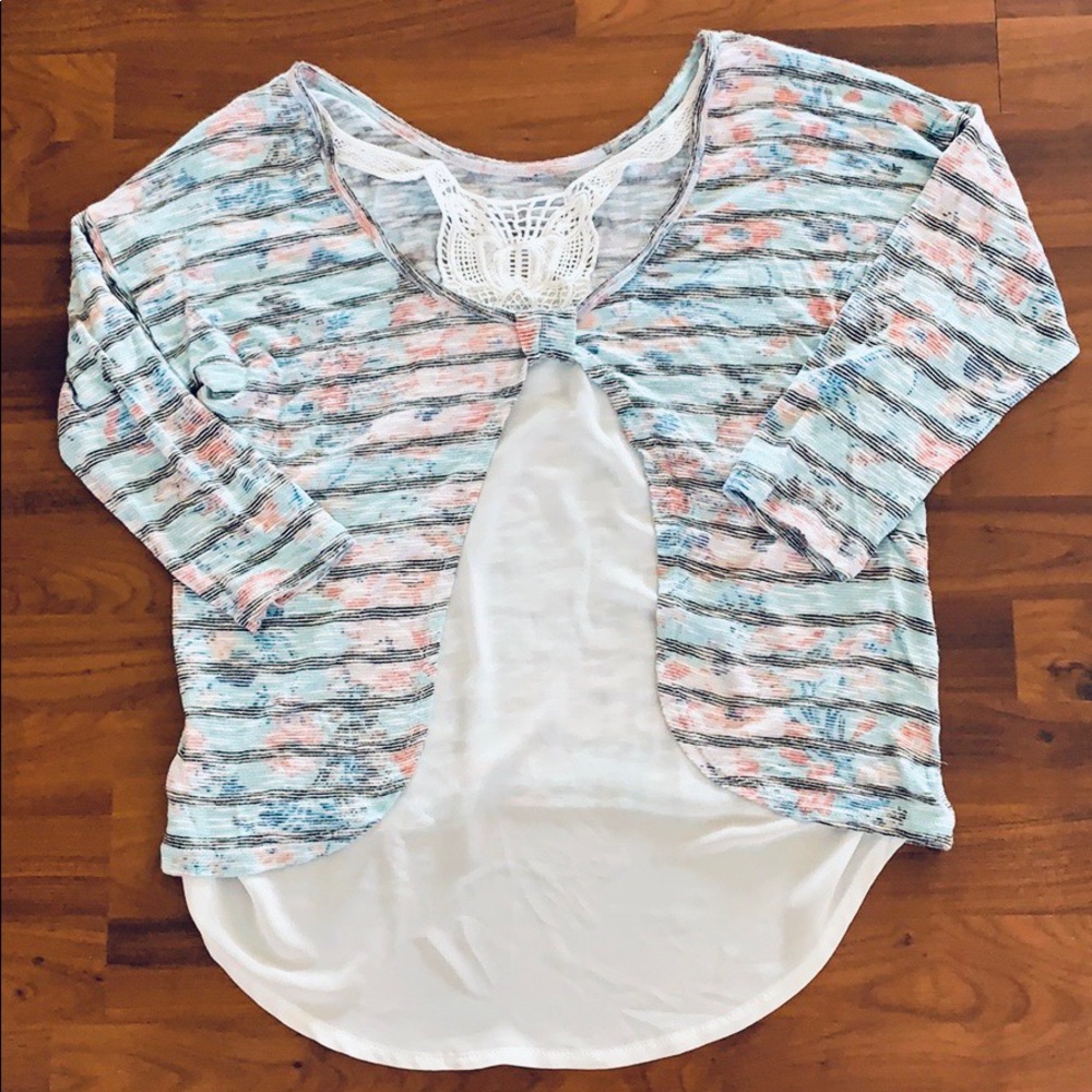 ❄️Sale❄️Multi-colored Shirt w/ Crotchet Back